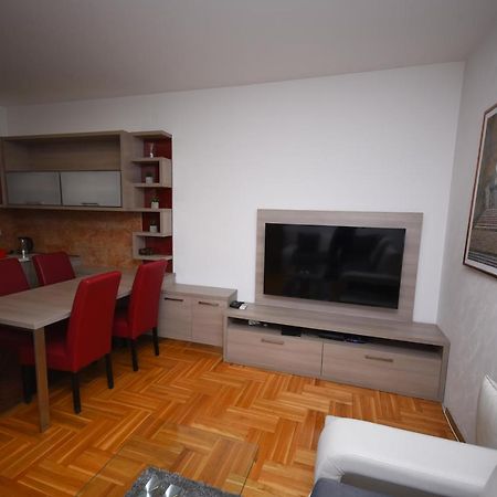 New Apartment Located In The Heart Of Niksic. Exteriör bild