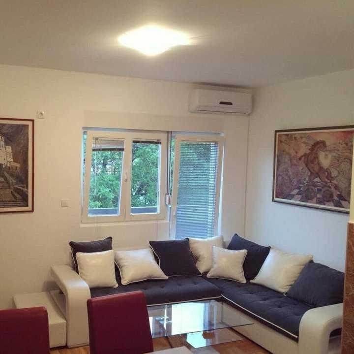New Apartment Located In The Heart Of Niksic. Exteriör bild