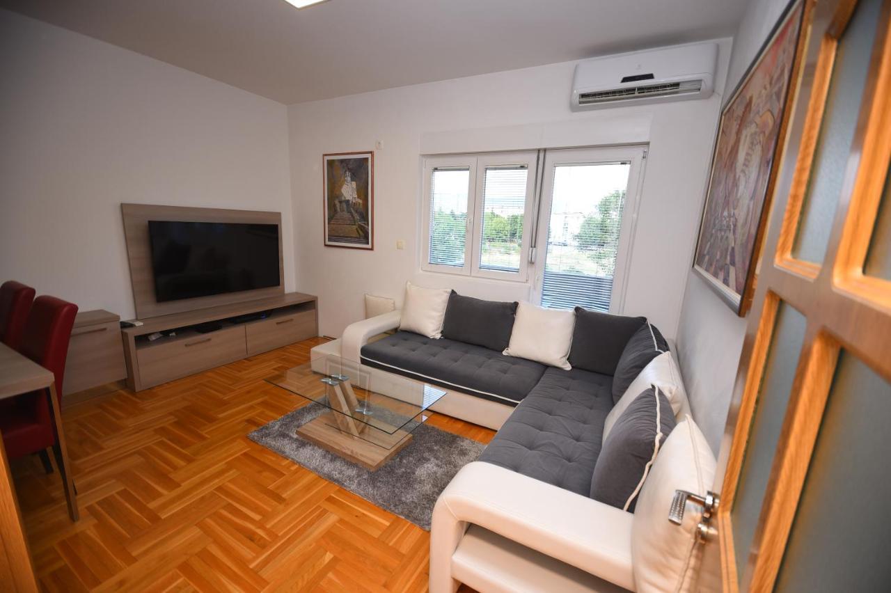 New Apartment Located In The Heart Of Niksic. Exteriör bild